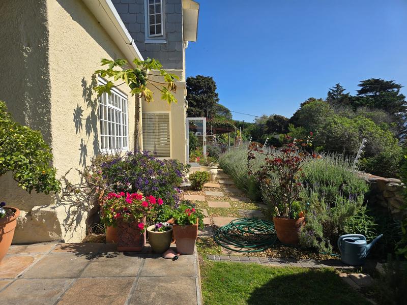 3 Bedroom Property for Sale in Lakeside Western Cape